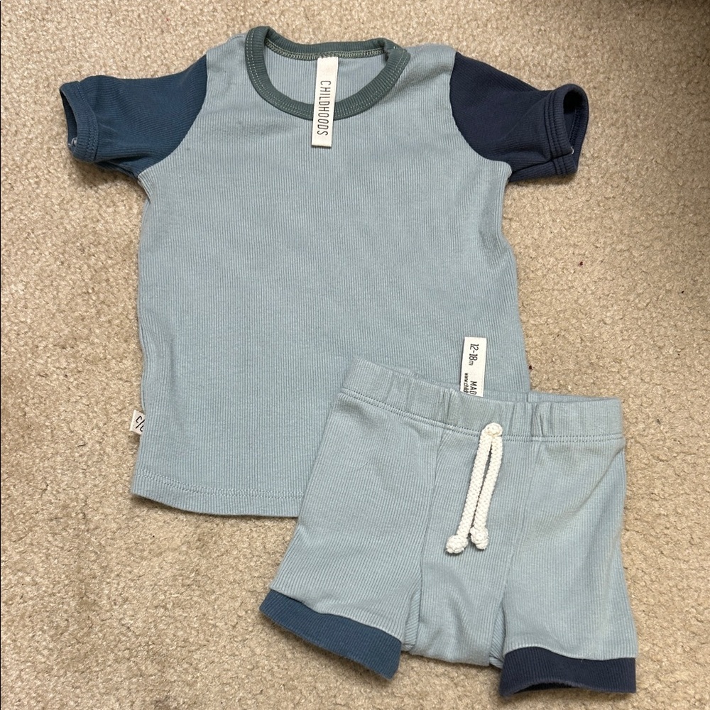Childhoods Clothing 12-18 Color Block Short Set